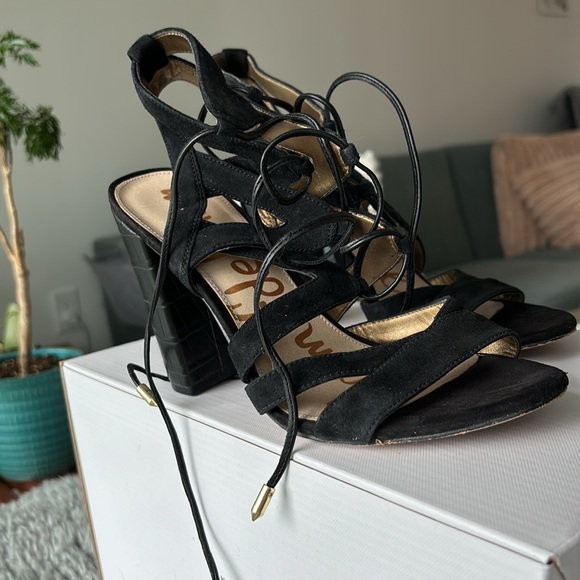 Sam edelman black upper leather sandals 7.5 size - Picture 3 of 3